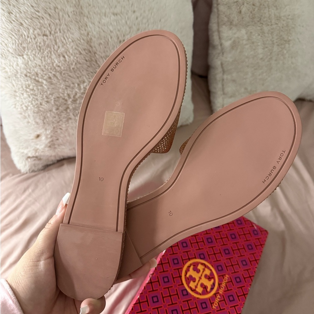 Tory Burch Gold Logo Pink Sandals - Picture 6 of 7